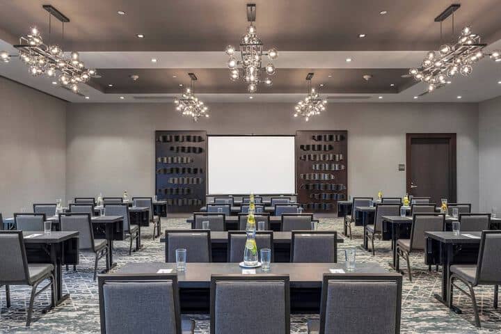 Meeting facility